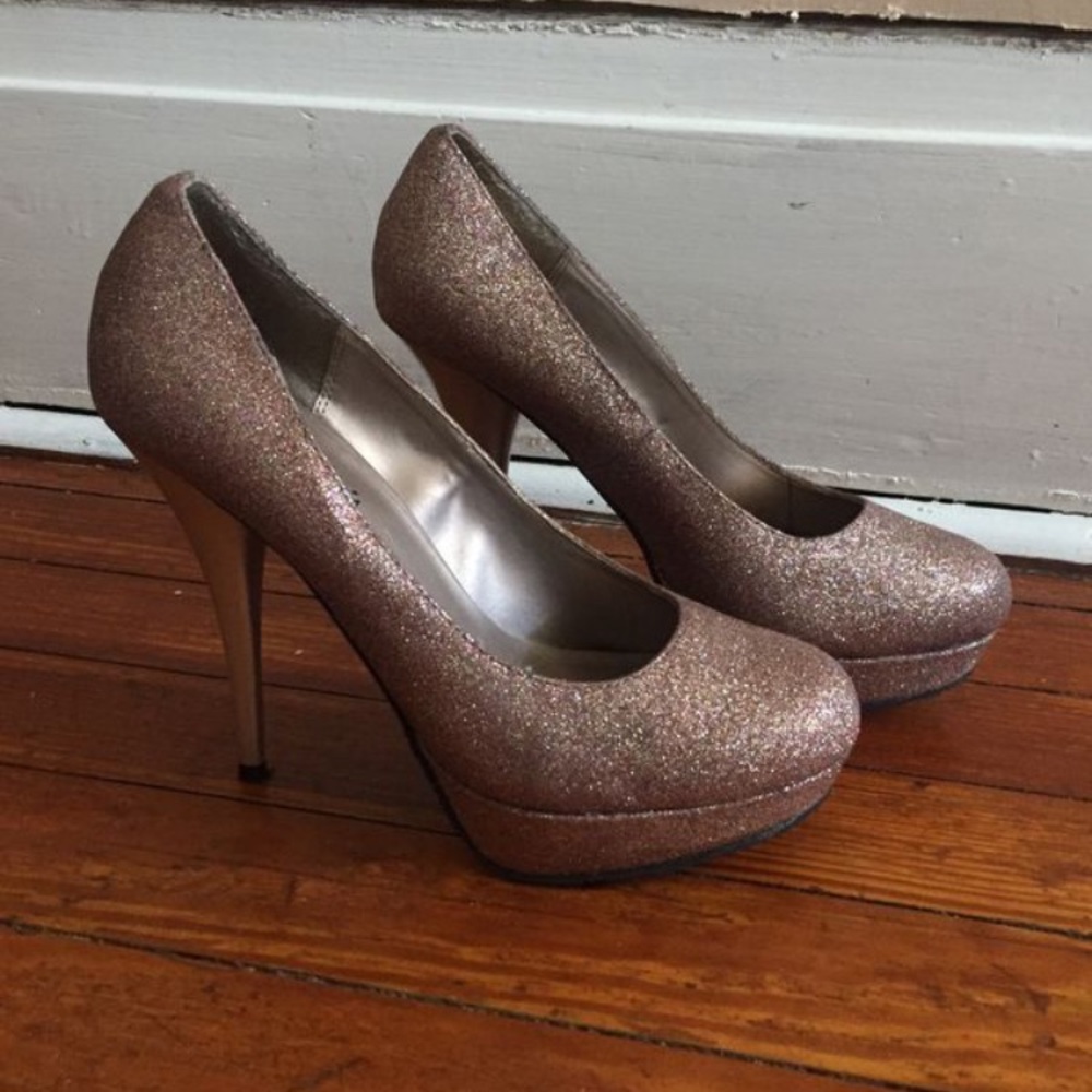 Candie’s size 8
